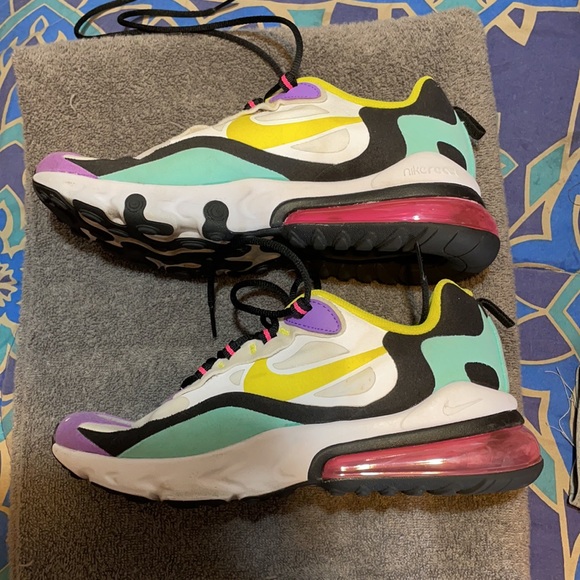 Nike Air Max reacts 270 - Picture 4 of 6